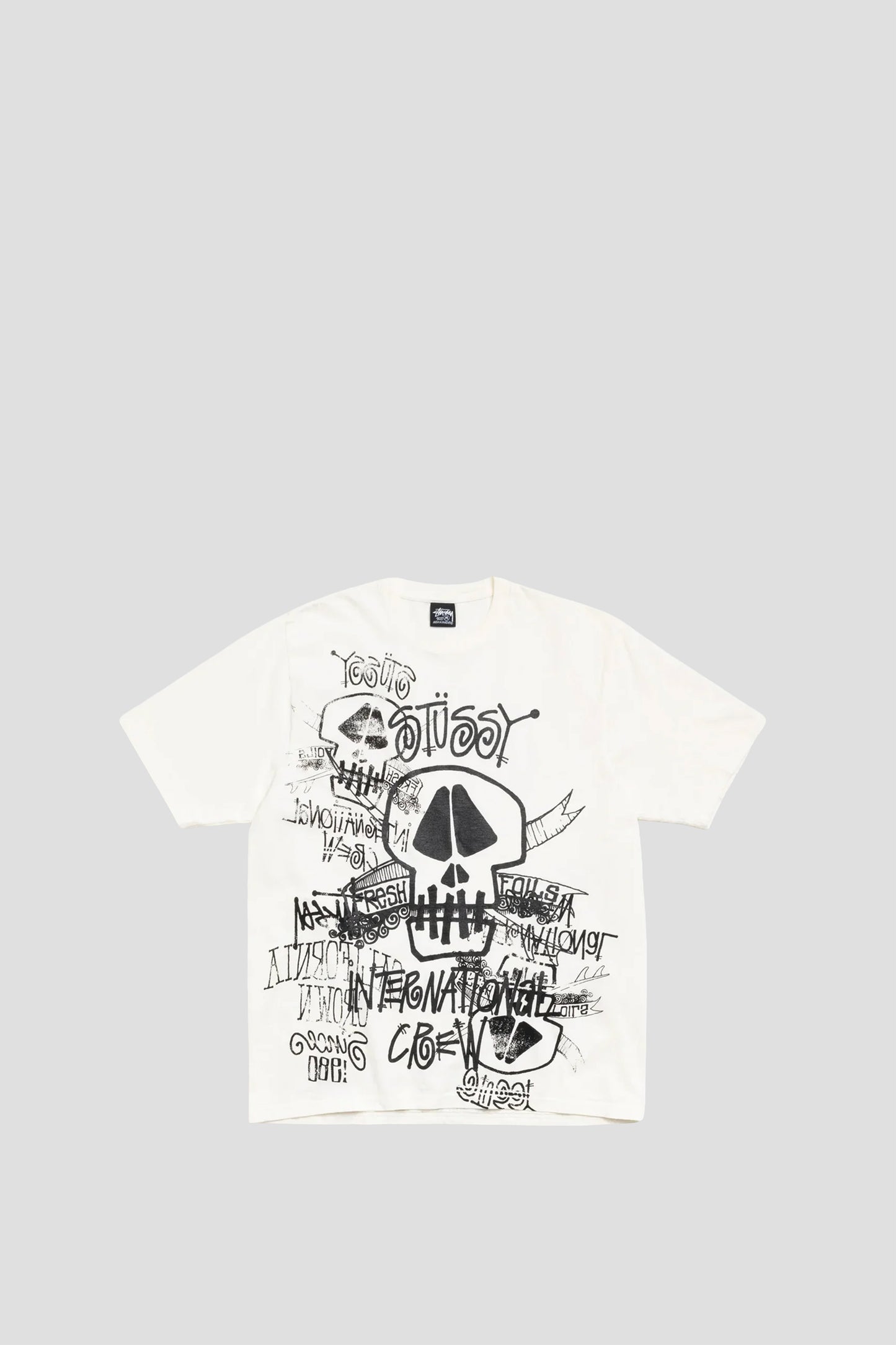 STUSSY SKULLS PIG. DYED TEE NATURAL