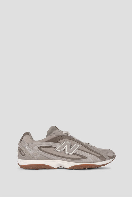NEW BALANCE 204L CORTADO