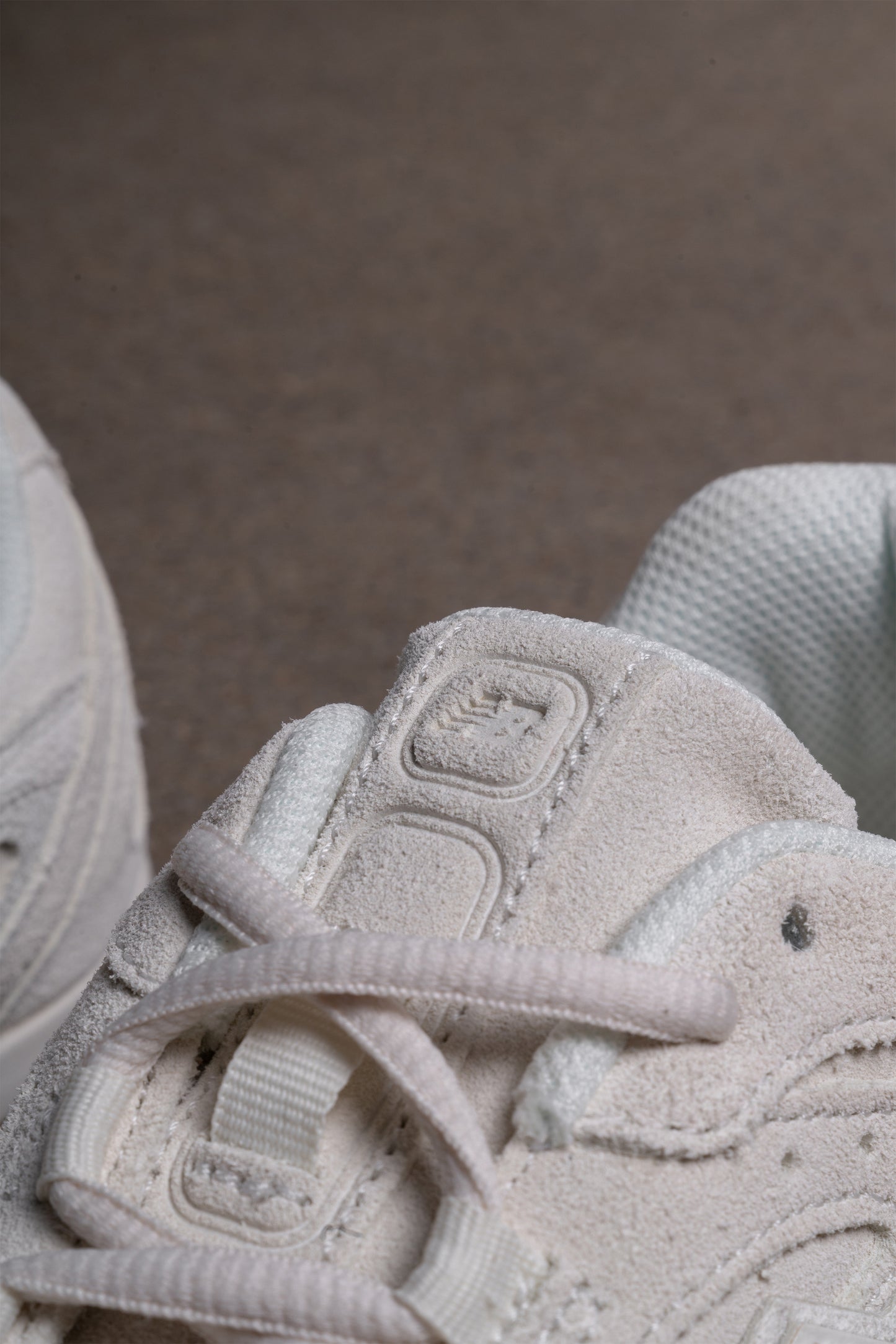 NEW BALANCE 204L SEASALT