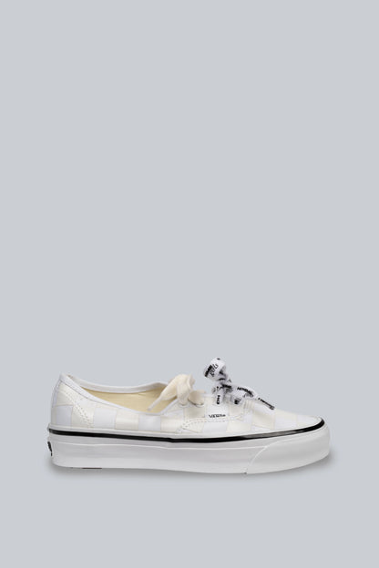 HOMMEGIRLS X VANS OTW AUTHENTIC 44 MARSHMALLOW